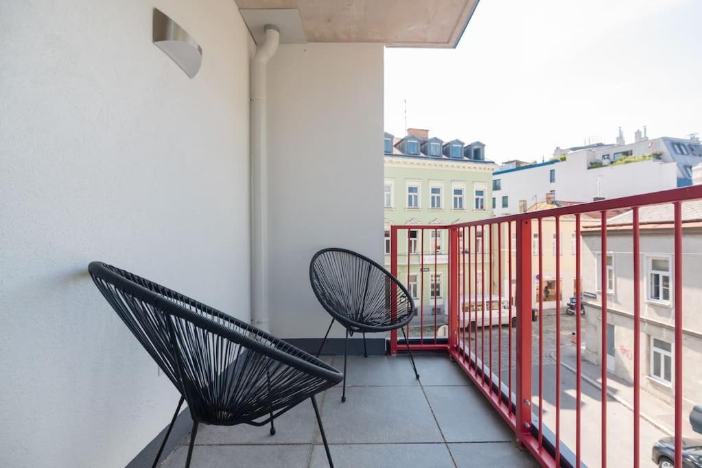 Gruene Und Zentrale Ruhelage Im Neubau Mit Balkon Apartment Виена Екстериор снимка