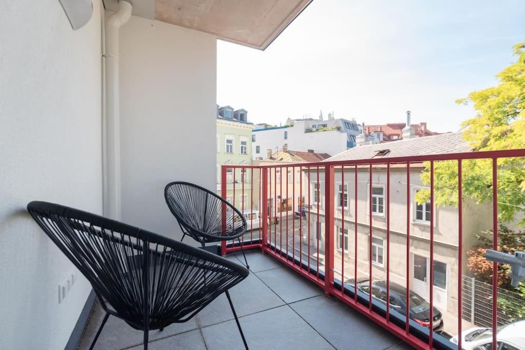 Gruene Und Zentrale Ruhelage Im Neubau Mit Balkon Apartment Виена Екстериор снимка